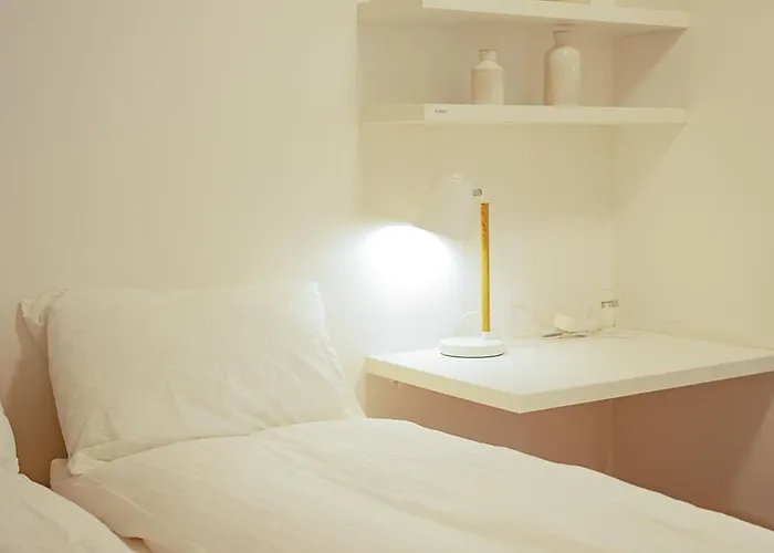 Apartment Paris15em Charles Michels *