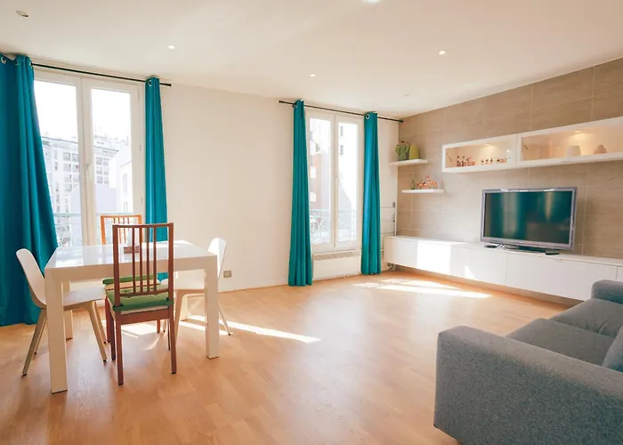 Apartment Paris15em Charles Michels